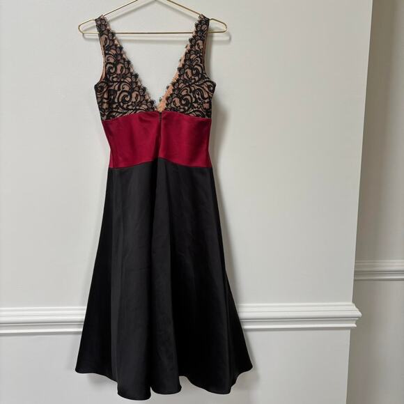 Vtg Y2K Laundry by Shelli Segal Lace Midi Dress - Picture 4 of 6